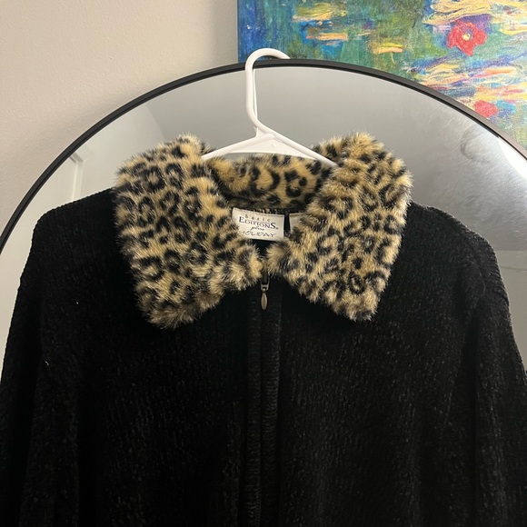 Basic Editions Black Teddy Jacket with Leopard Print Collar - Picture 2 of 4